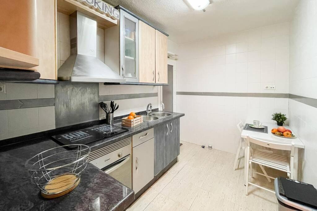 Coqueto Y Amplio Apartamento A 15 Min De La Playa Аліканте Екстер'єр фото