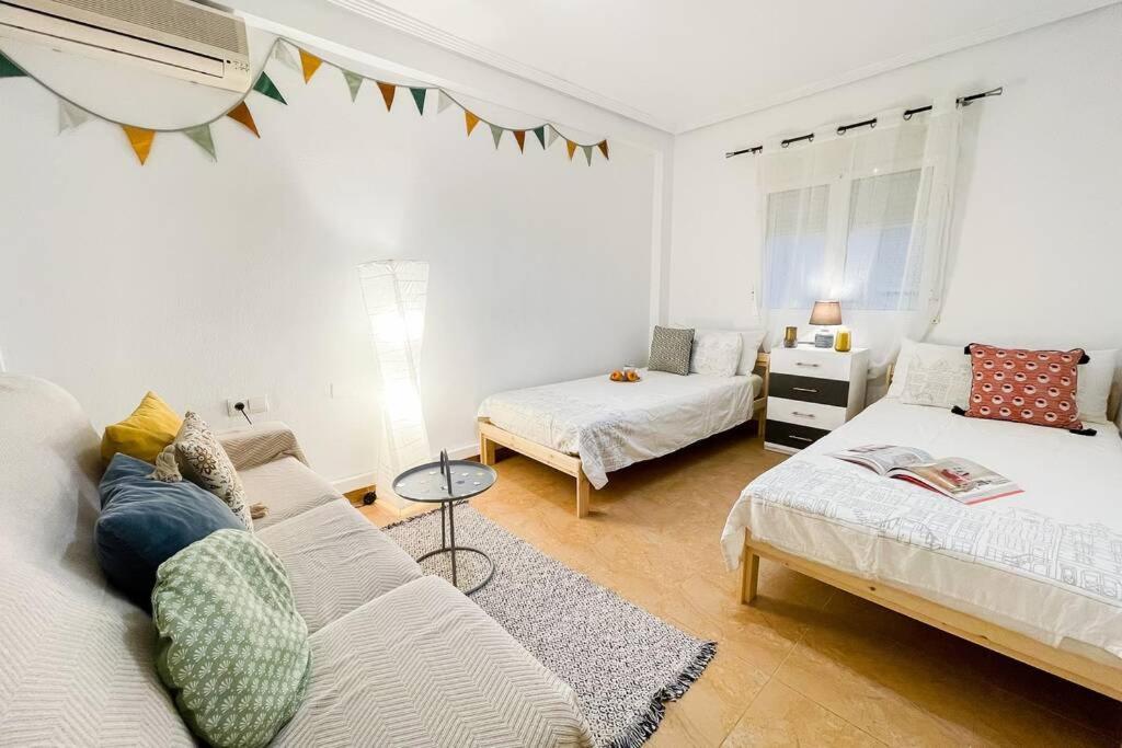 Coqueto Y Amplio Apartamento A 15 Min De La Playa Аліканте Екстер'єр фото