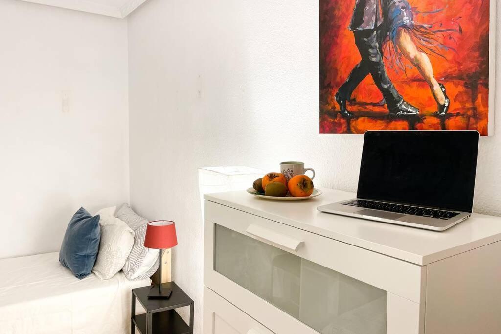 Coqueto Y Amplio Apartamento A 15 Min De La Playa Аліканте Екстер'єр фото